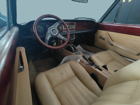 FIAT_124_4_Amc_Garage